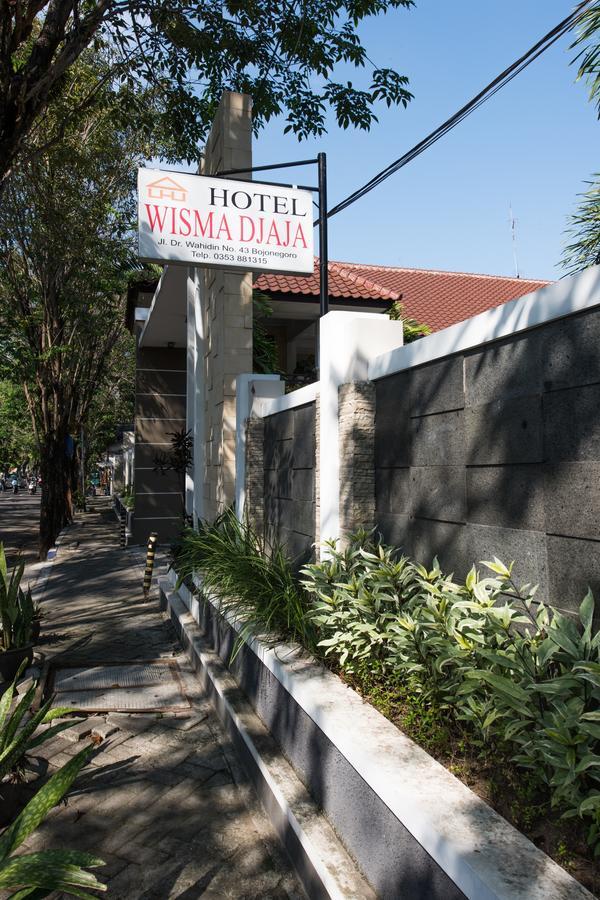 Hotel Wisma Djaja Syariah Bojonegoro Екстер'єр фото