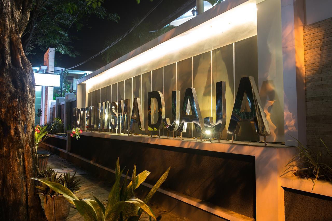 Hotel Wisma Djaja Syariah Bojonegoro Екстер'єр фото